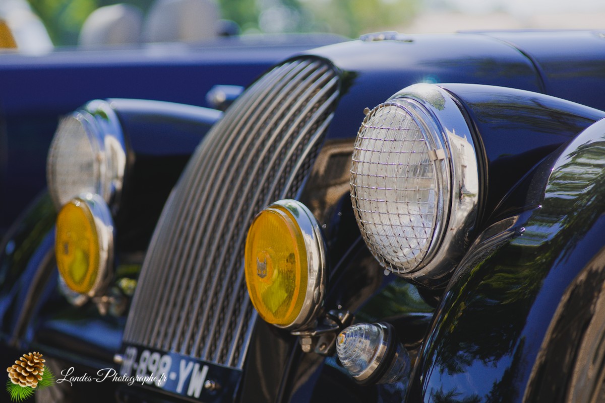 🚗 Car & Moto Addiction à Soustons : Le Charme Intemporel des Belles Anciennes